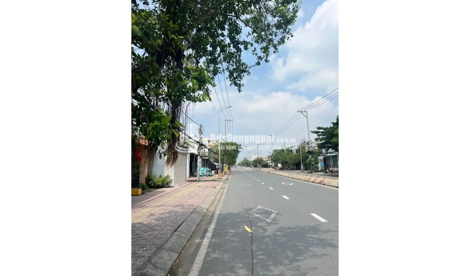 BÁN NHÀ MẶT TIỀN CẤP 4 SAU LÀ PHÒNG TRỌ CHO THUÊ 184M2 DÒNG TIỀN 30TR/THÁNG 10 TỶ 9